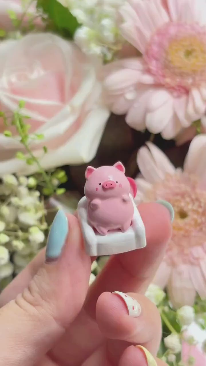 Cute Pig on Sofa Keycap